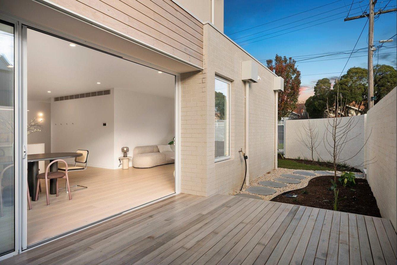 49 Kangaroo Road, Murrumbeena, 3163
