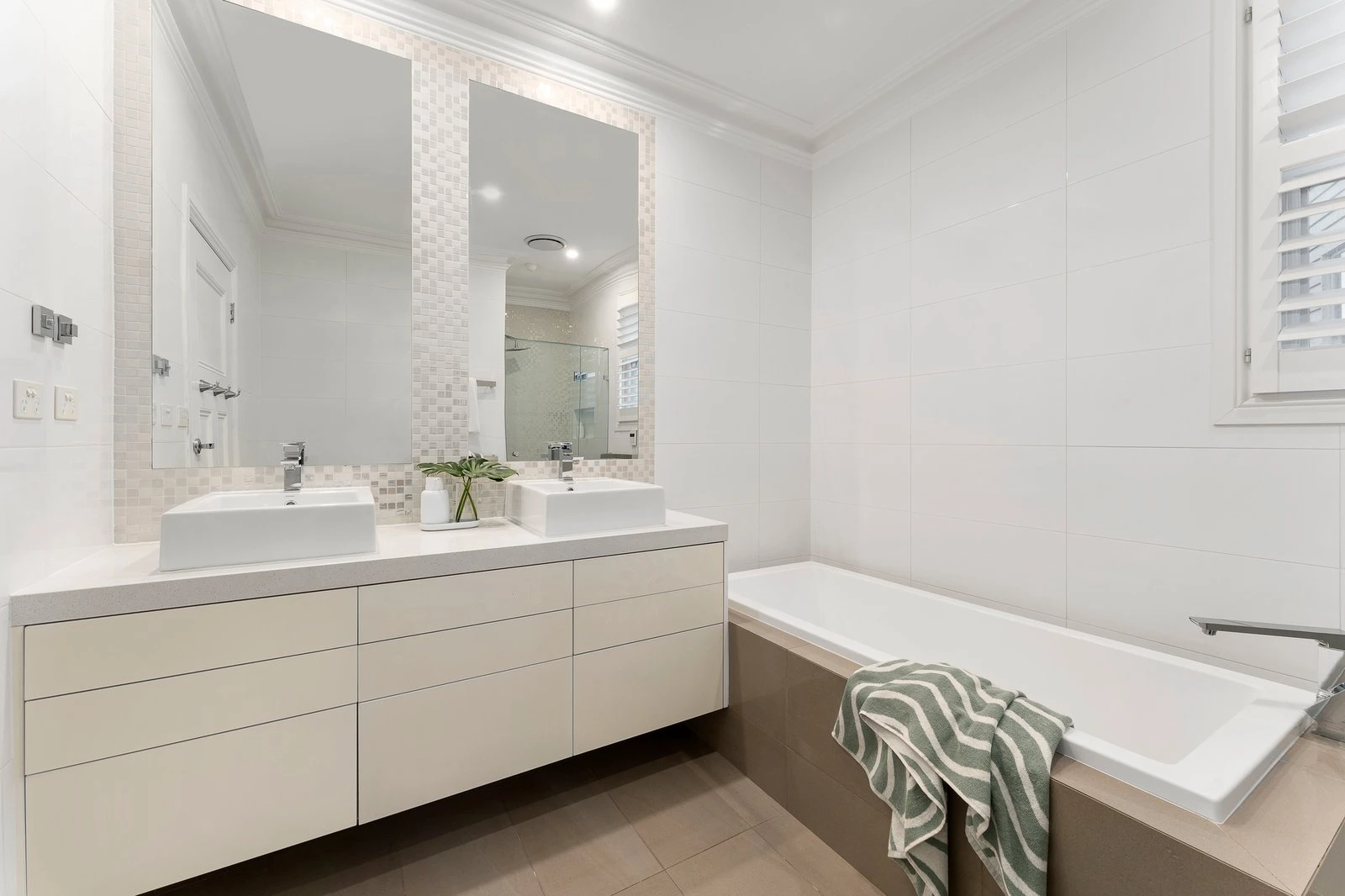 5 Winson Green Road, Canterbury, 3126
