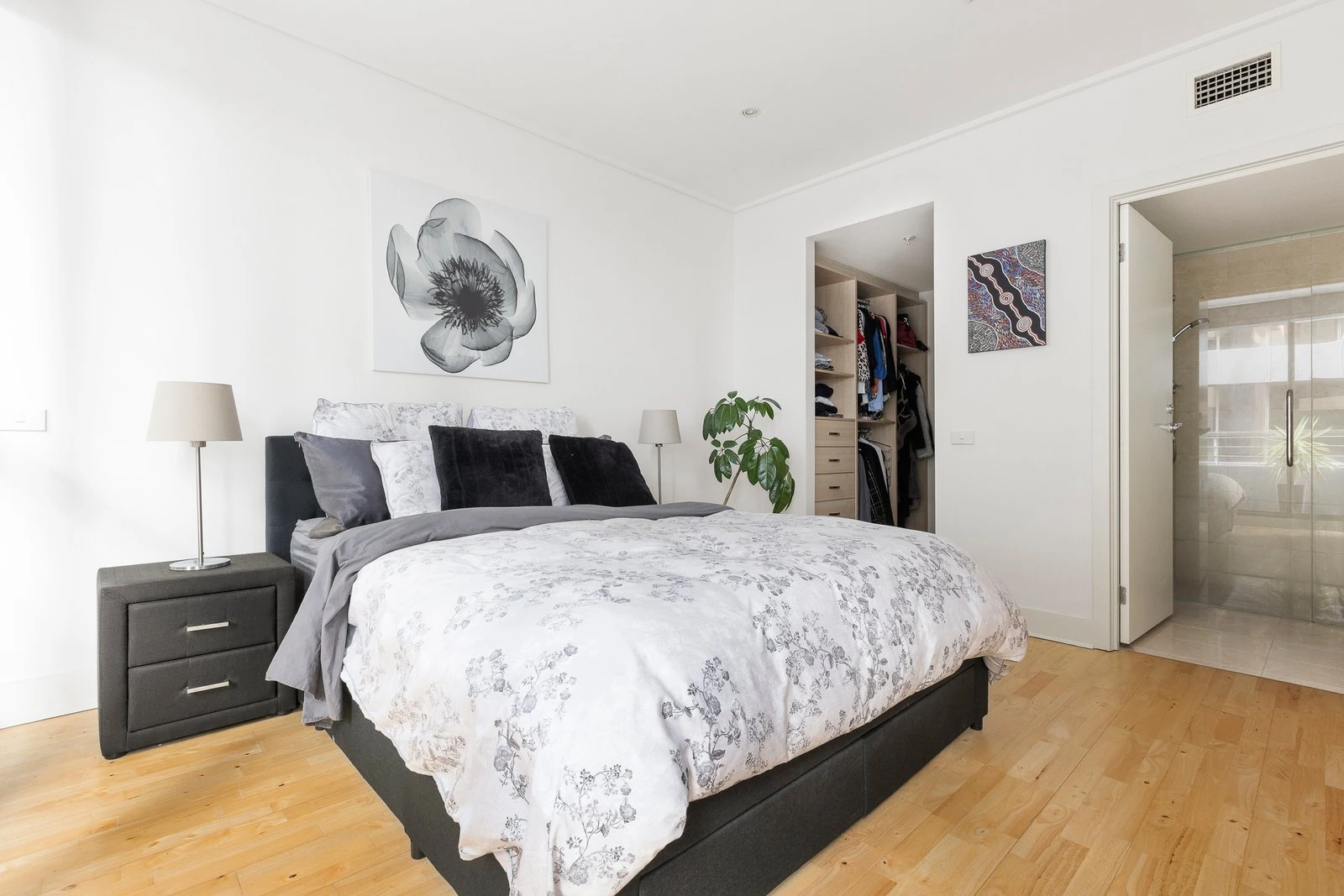 503/19 Queens Road, Melbourne, 3004