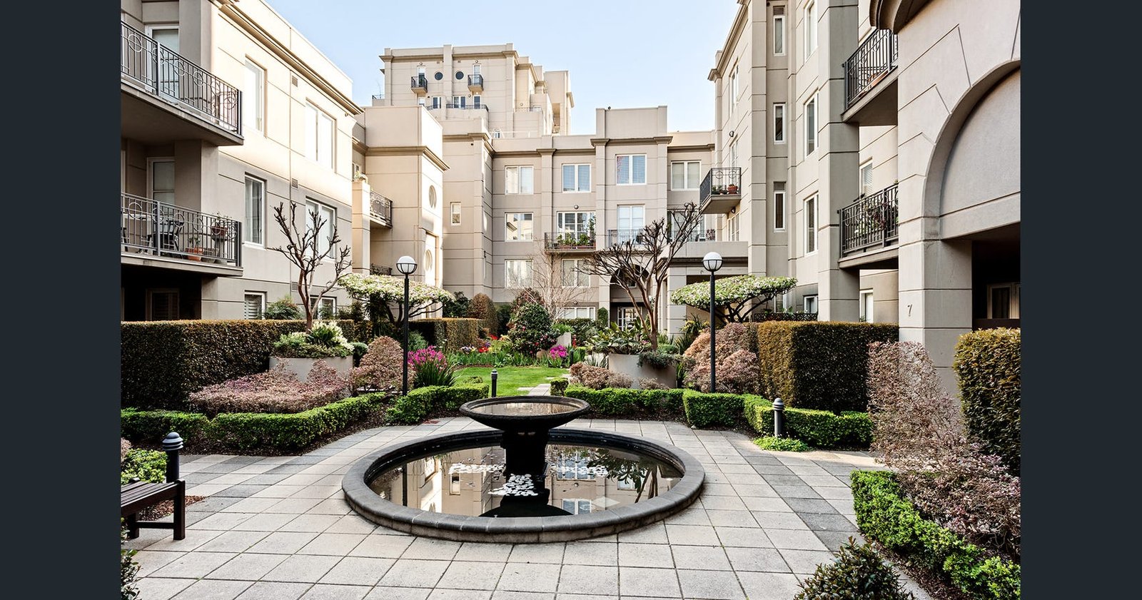 50/400 Victoria Parade, East Melbourne, 3002