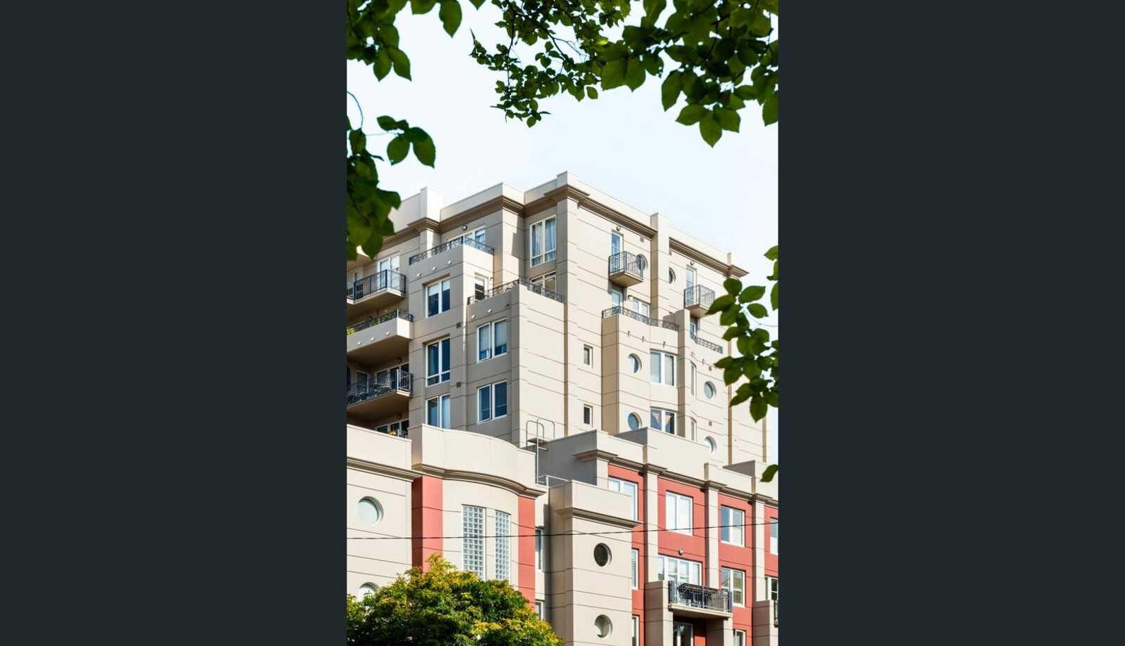 50/400 Victoria Parade, East Melbourne, 3002