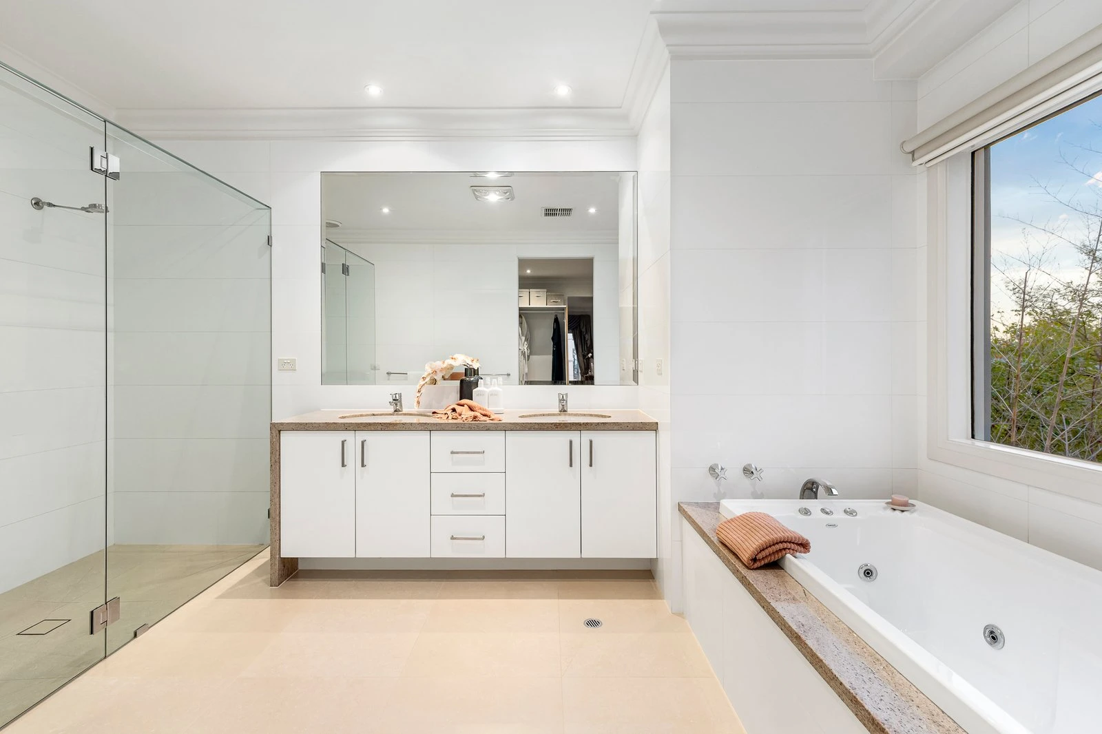 51 Erica Avenue, Glen Iris, 3146