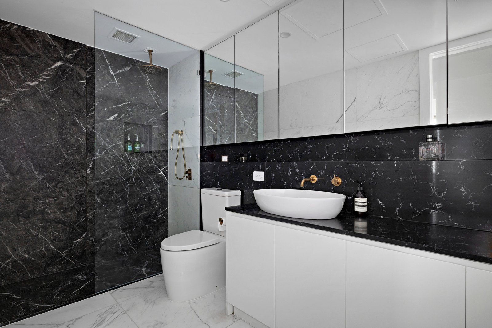 5105/1 Queensbridge Square, Southbank, 3006