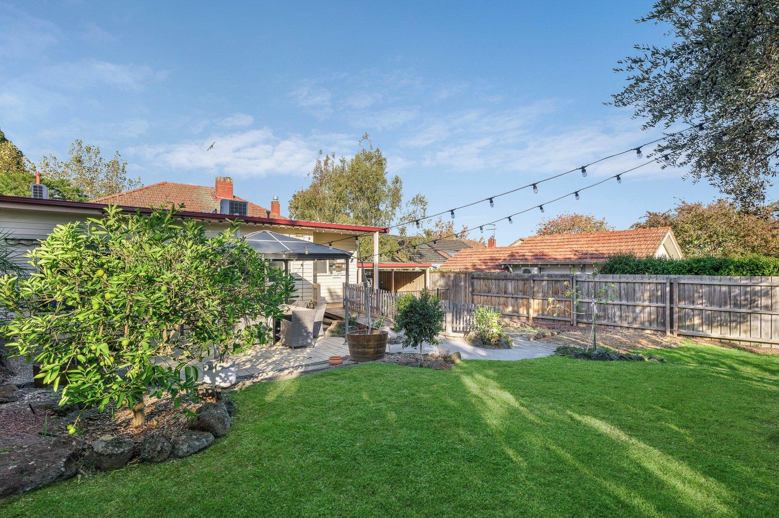 52 Suffolk Road, Surrey Hills, 3127