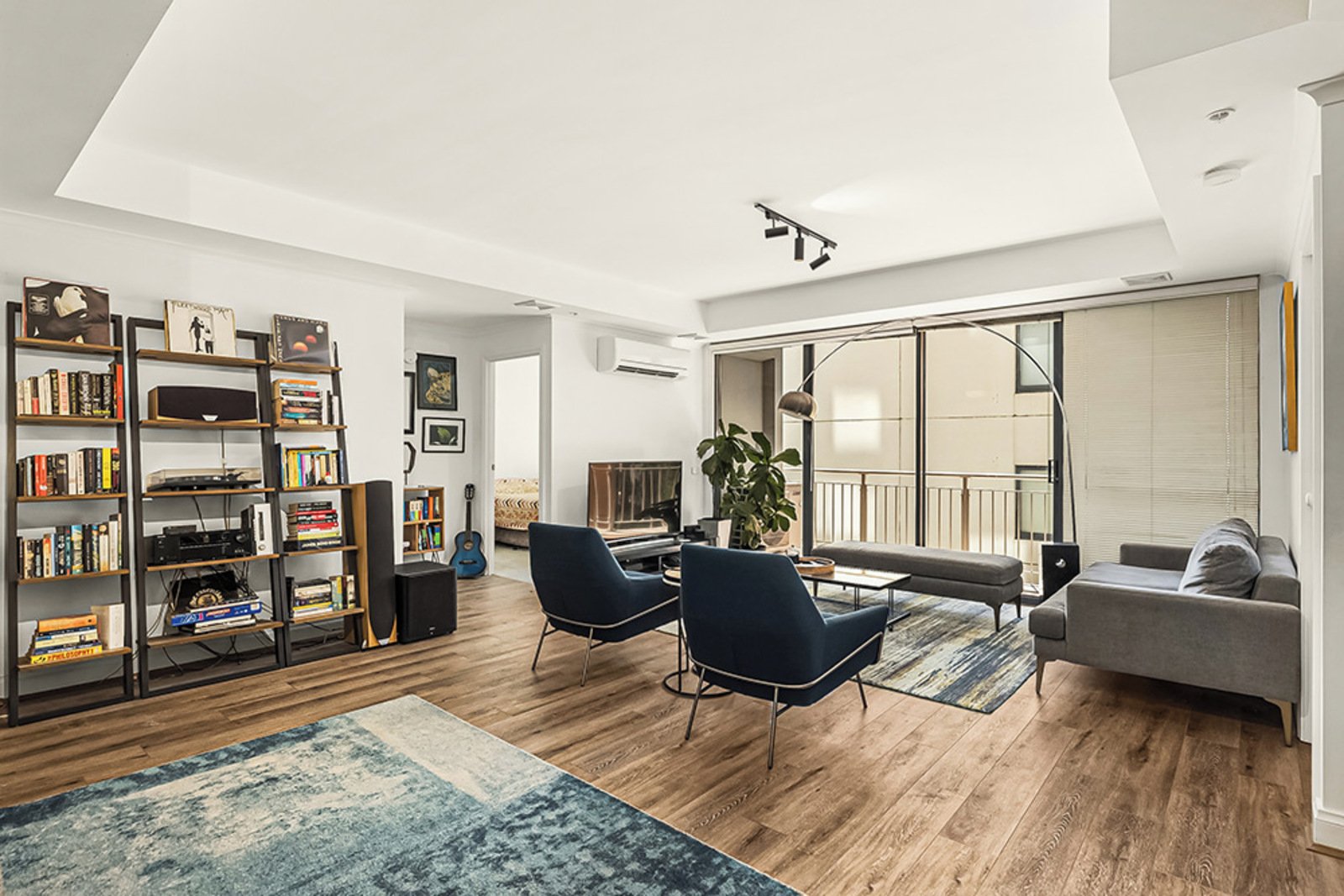52/33 La Trobe Street, Melbourne, 3004