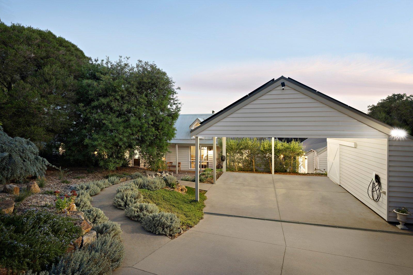 54-56 Eumeralla Grove, Mount Eliza, 3930
