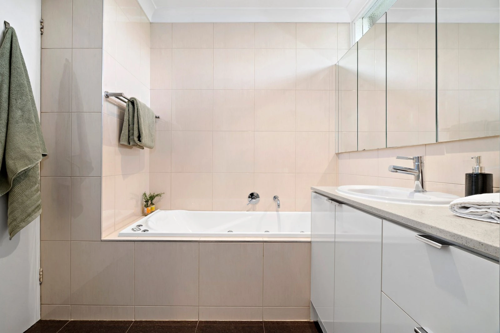 5A Barkly Street, Brighton, 3186