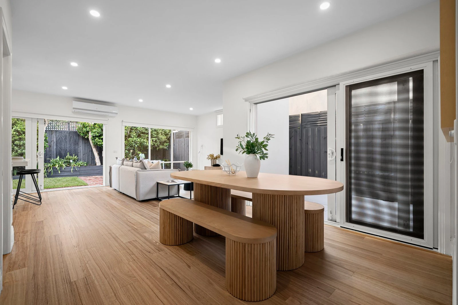 6 Clifton Grove, Hawthorn East, 3123