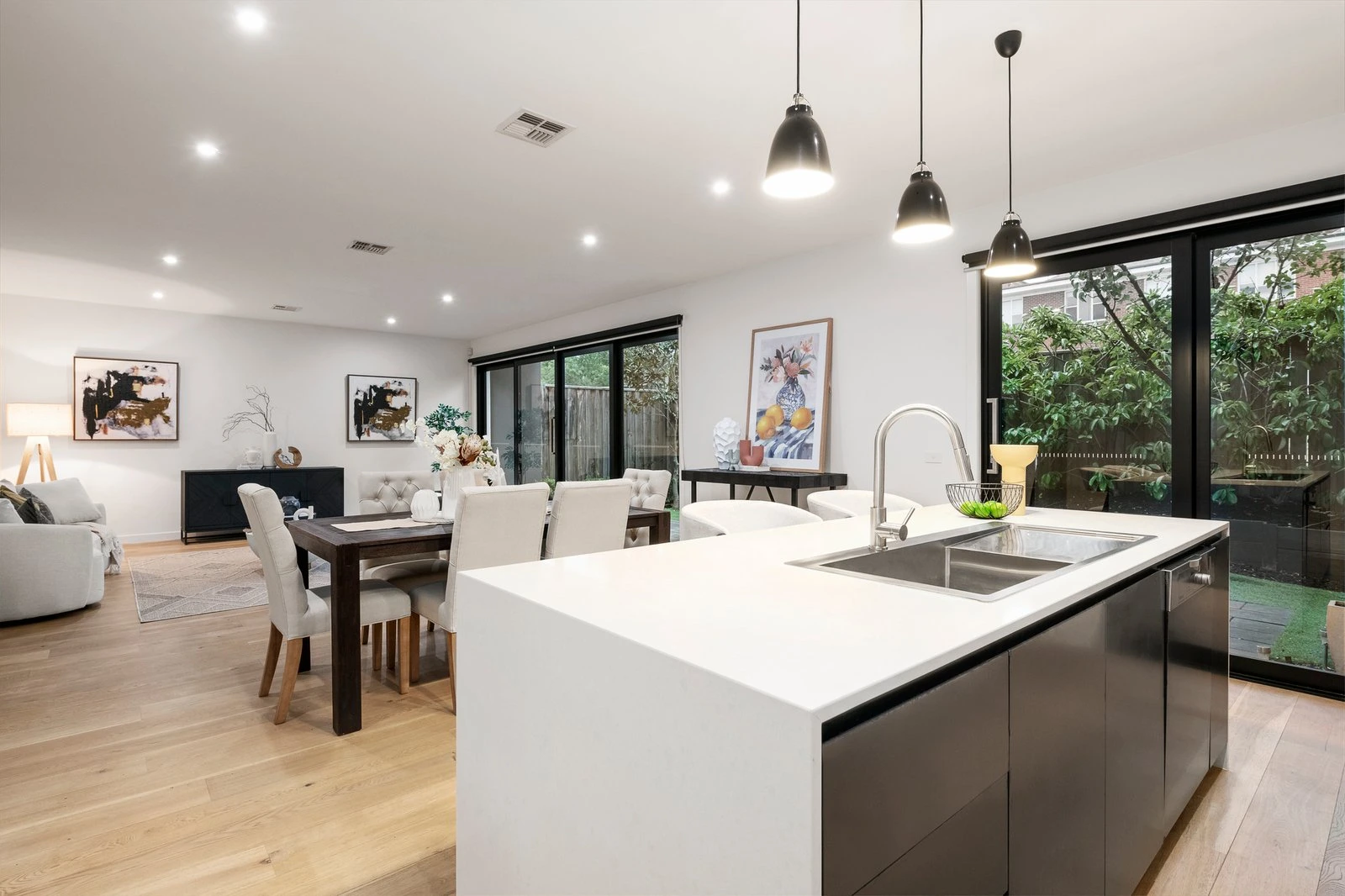 6 Ellsworth Crescent, Camberwell, 3124