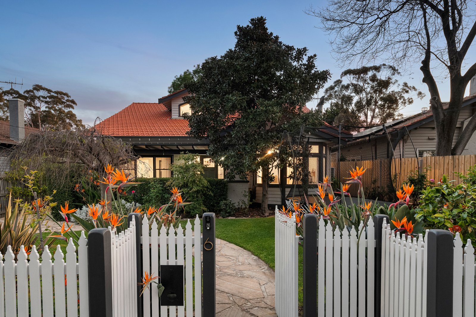 6 Iona Avenue, Brighton, 3186