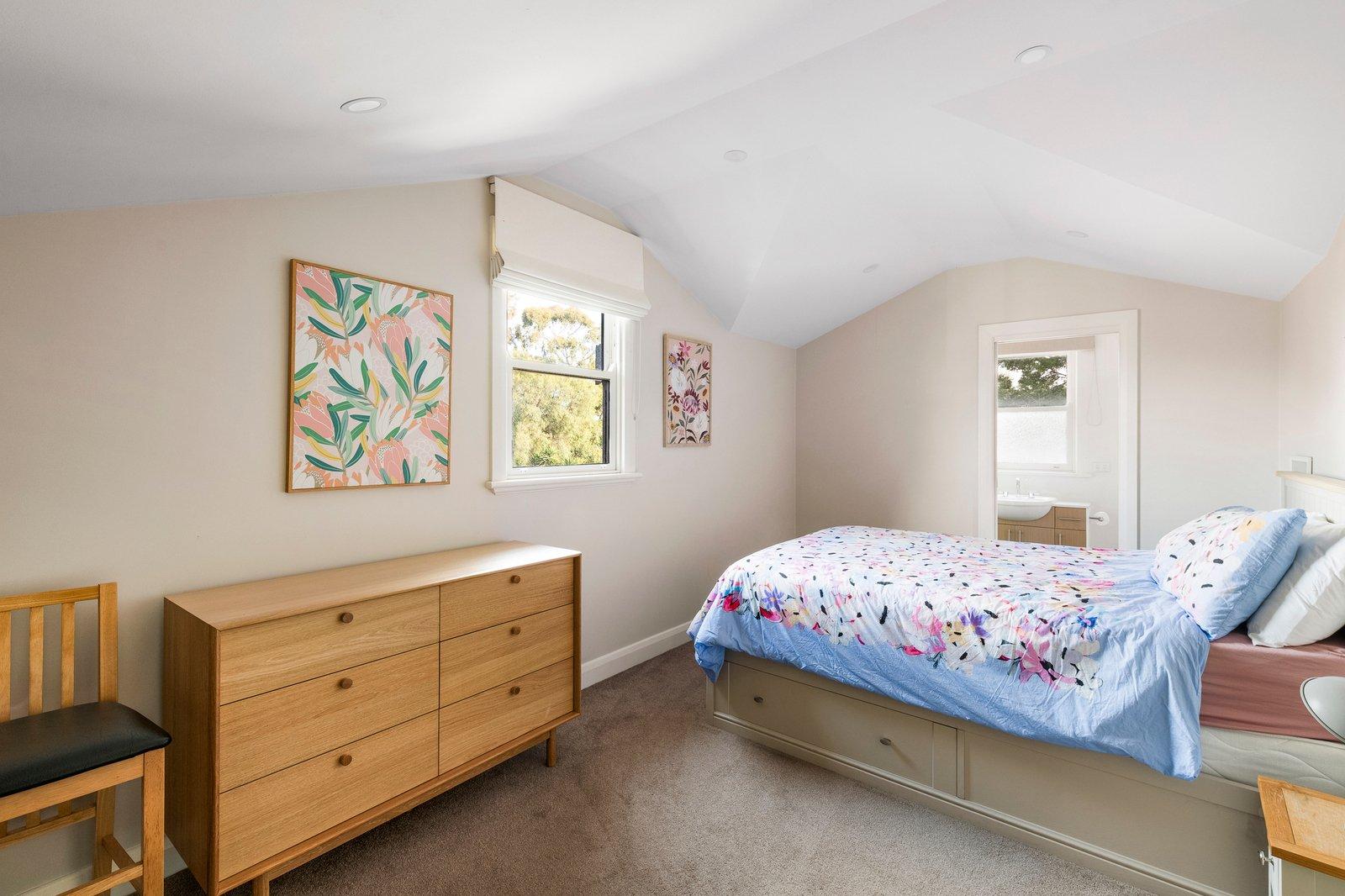 6 Iona Avenue, Brighton, 3186
