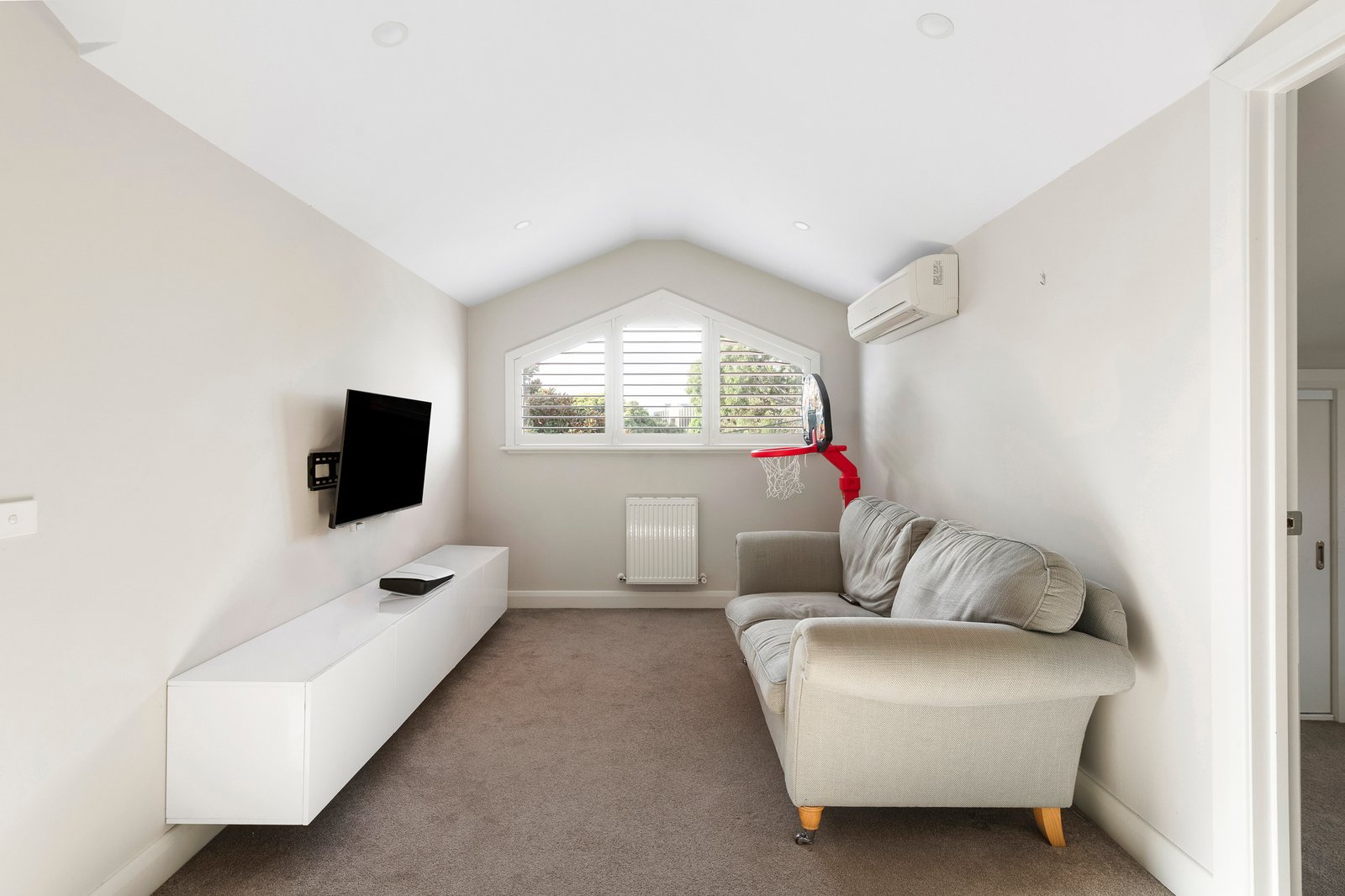 6 Iona Avenue, Brighton, 3186