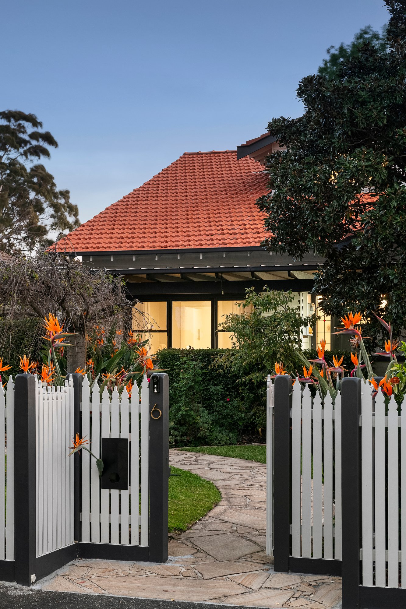 6 Iona Avenue, Brighton, 3186