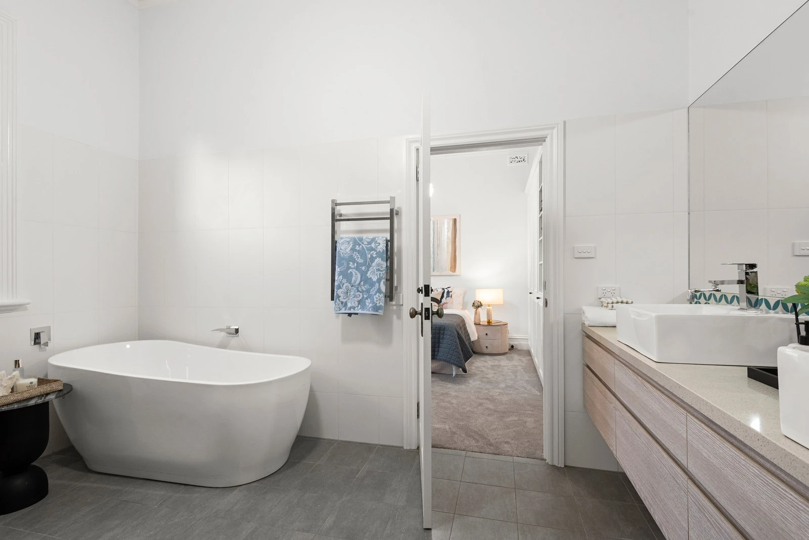 6 Irilbarra Road, Canterbury, 3126