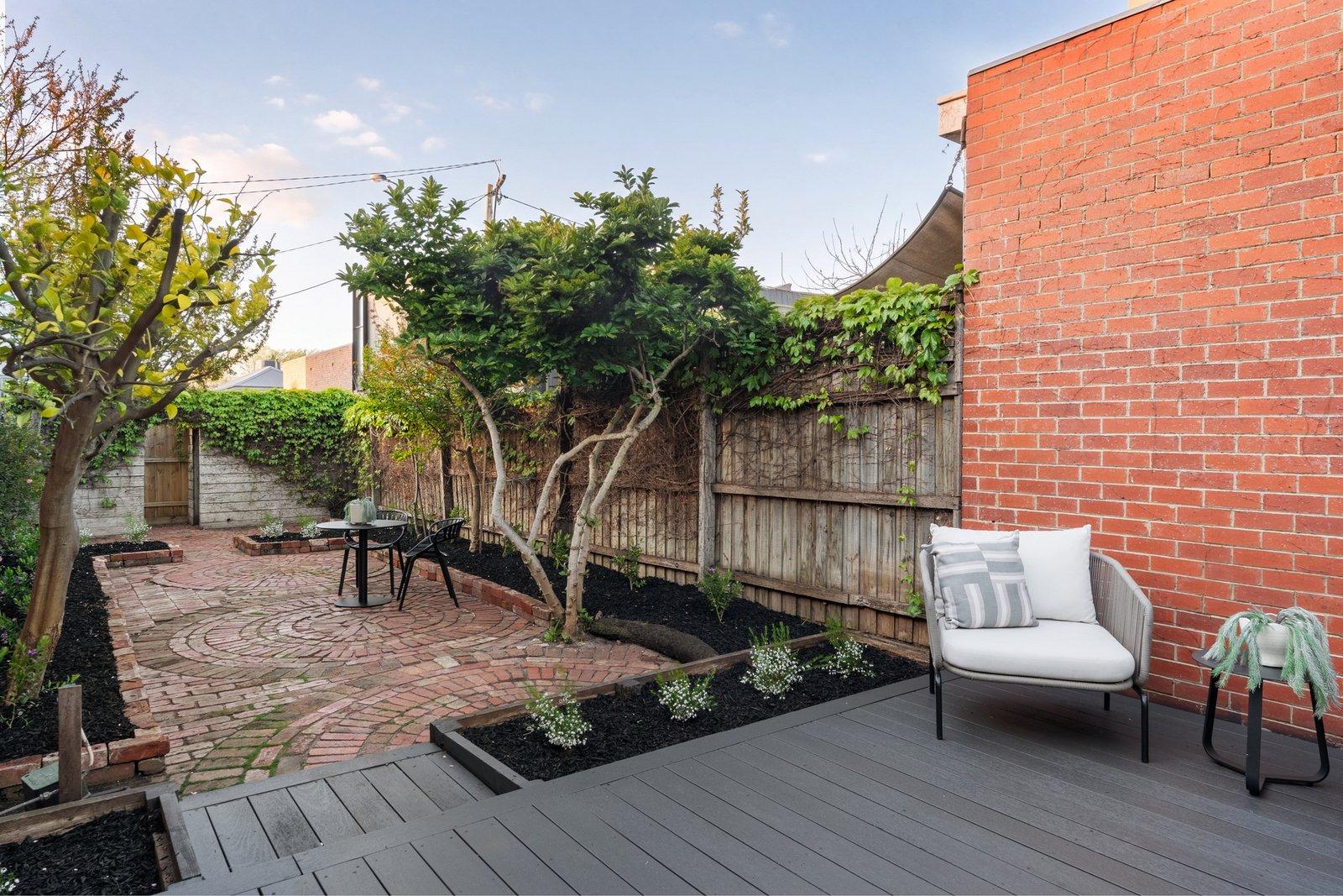 6 Merton Place, Albert Park, 3206