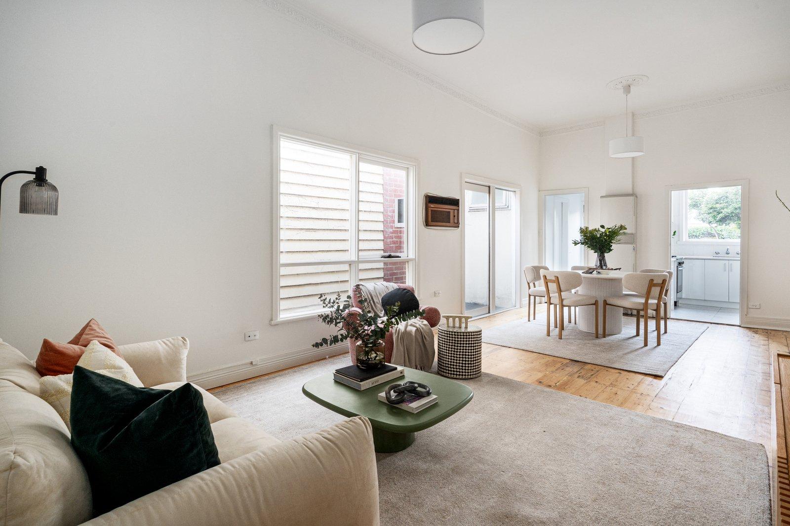 6 Merton Place, Albert Park, 3206