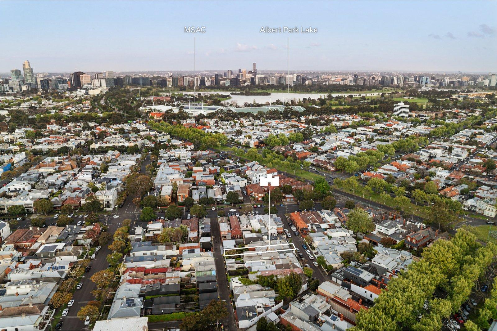 6 Merton Place, Albert Park, 3206