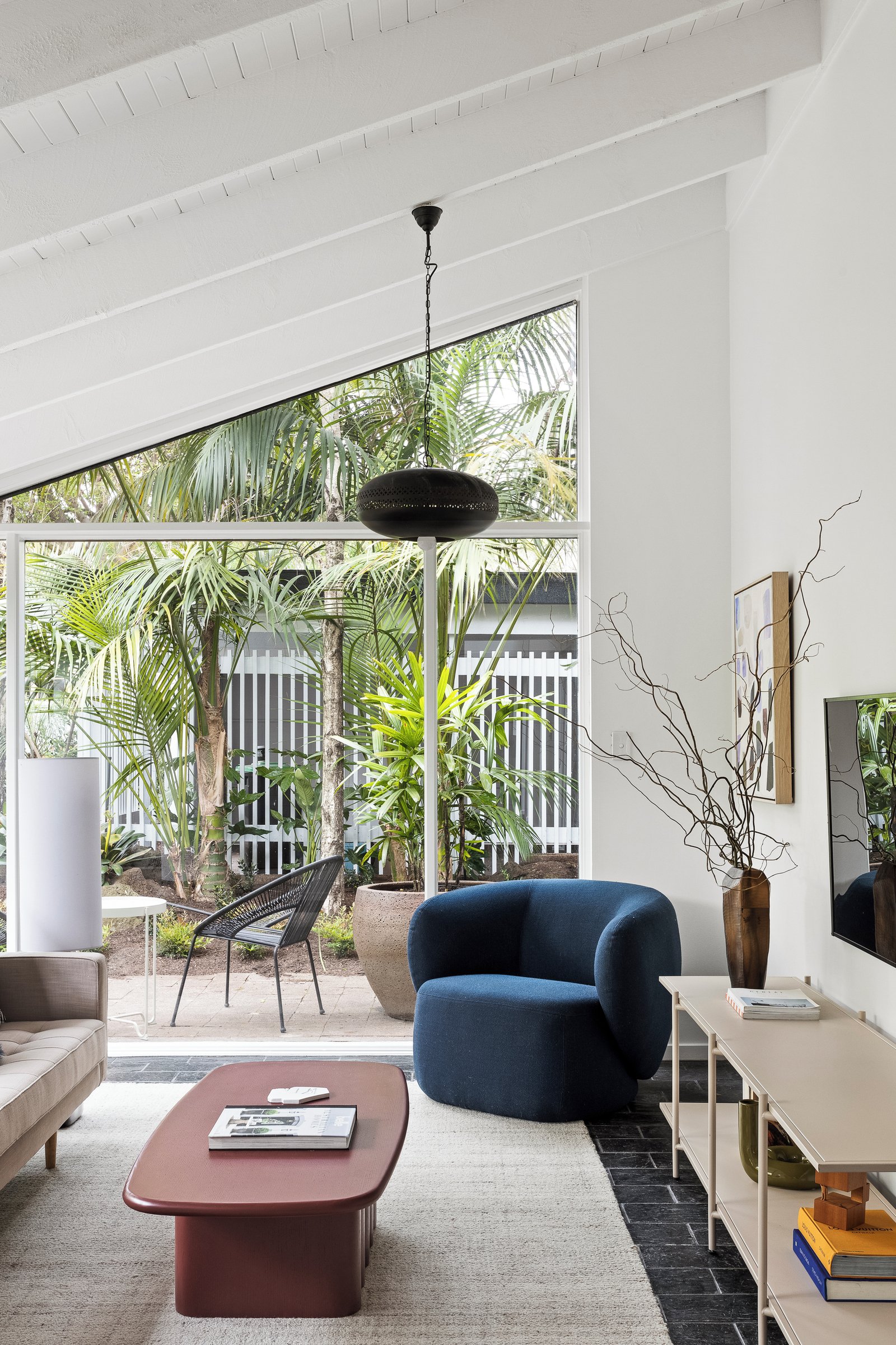 6 Woodside Crescent, Toorak, 3142