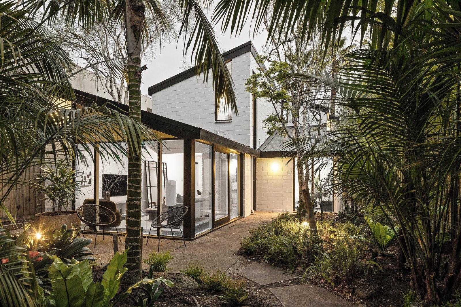 6 Woodside Crescent, Toorak, 3142