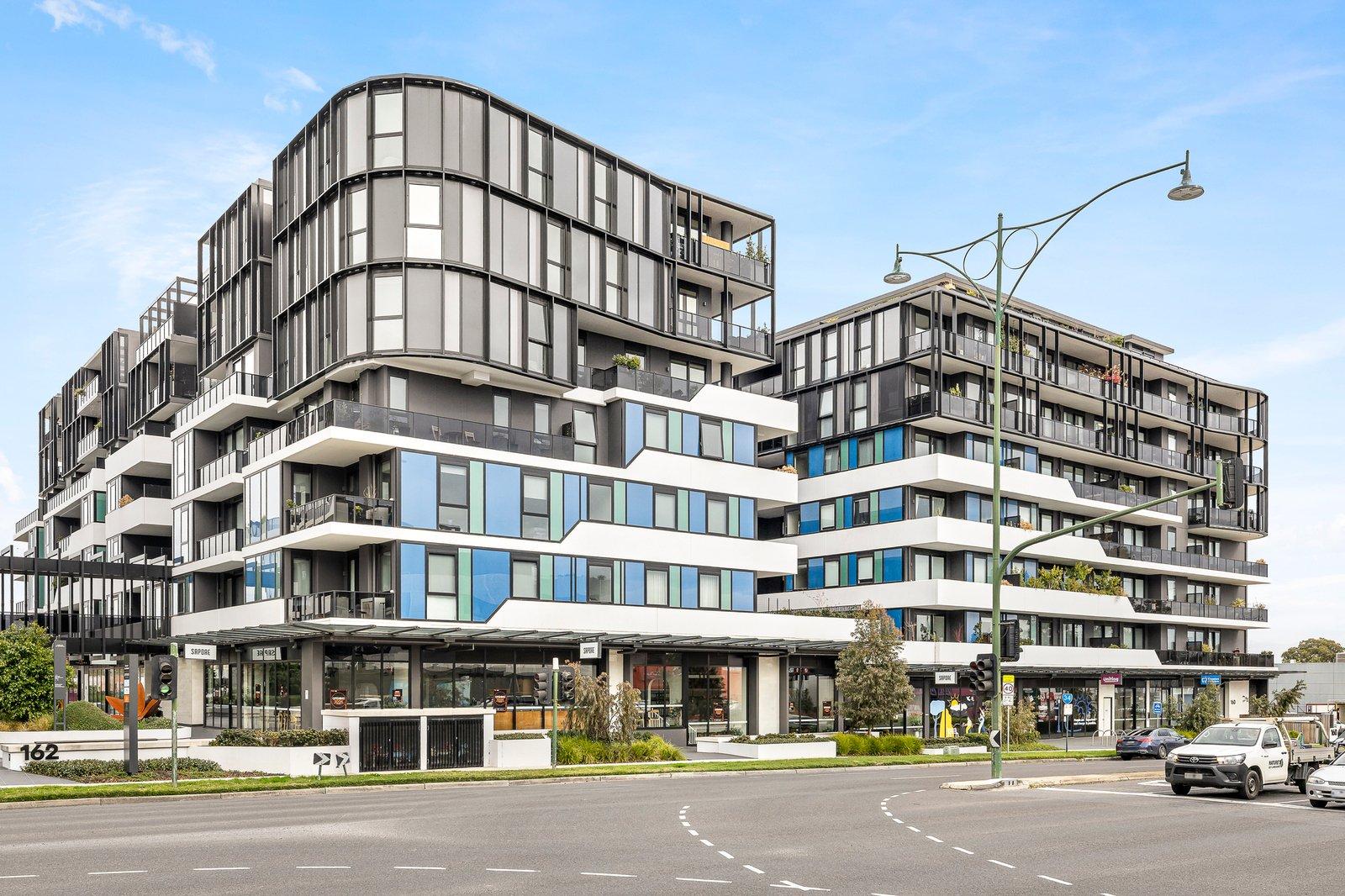 607B/162 Whitehorse Road, Blackburn, 3130