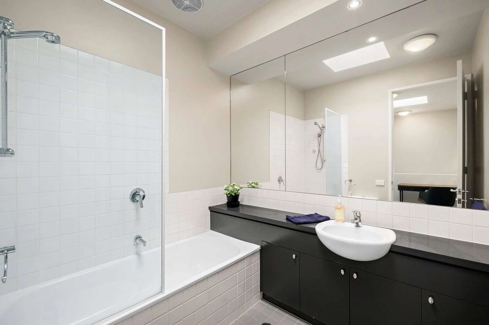 61 Napier Street, South Melbourne, 3205