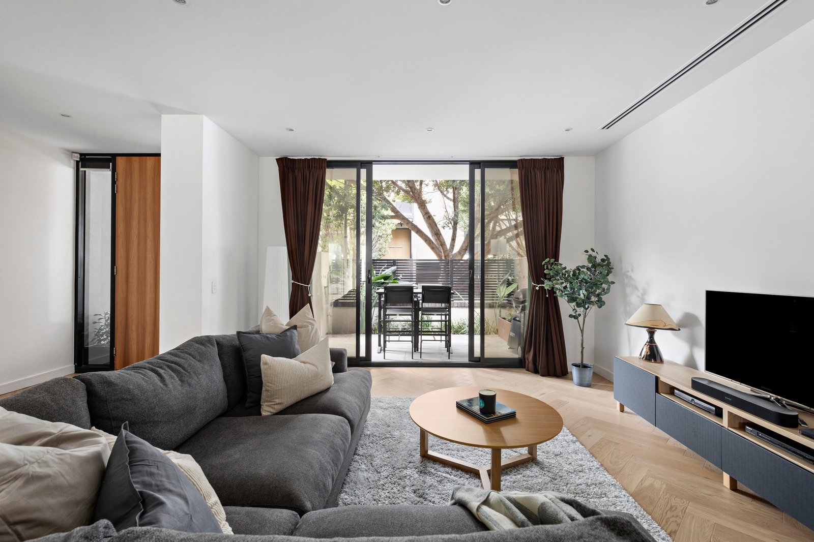 61 South Wharf Drive, Docklands, 3008