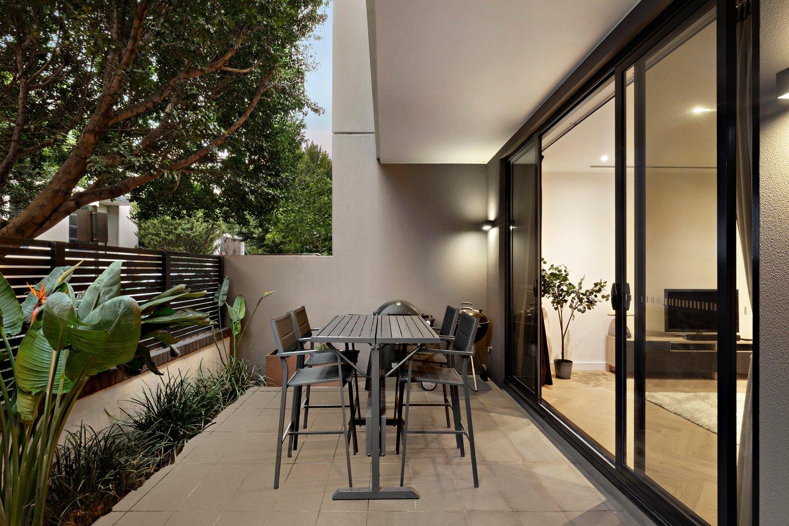 61 South Wharf Drive, Docklands, 3008