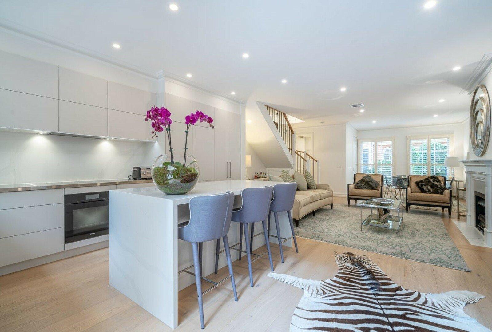6/10 Lalbert Crescent, Prahran, 3181