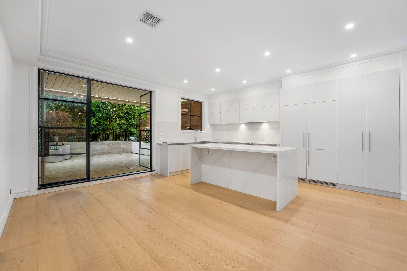 6/10 Lalbert Crescent, Prahran, 3181