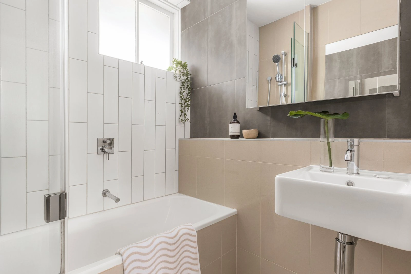 6/194 Cotham Road, Kew, 3101