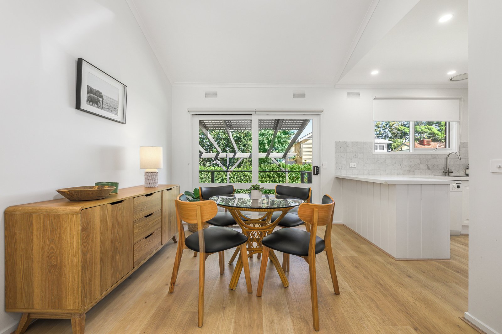 6/22-24 Broughton Road, Surrey Hills, 3127