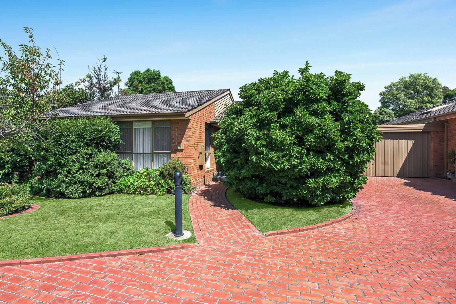 6/22-24 Broughton Road, Surrey Hills, 3127