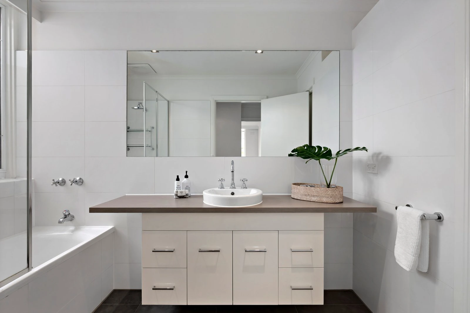 6/24 Tintern Avenue, Toorak, 3142