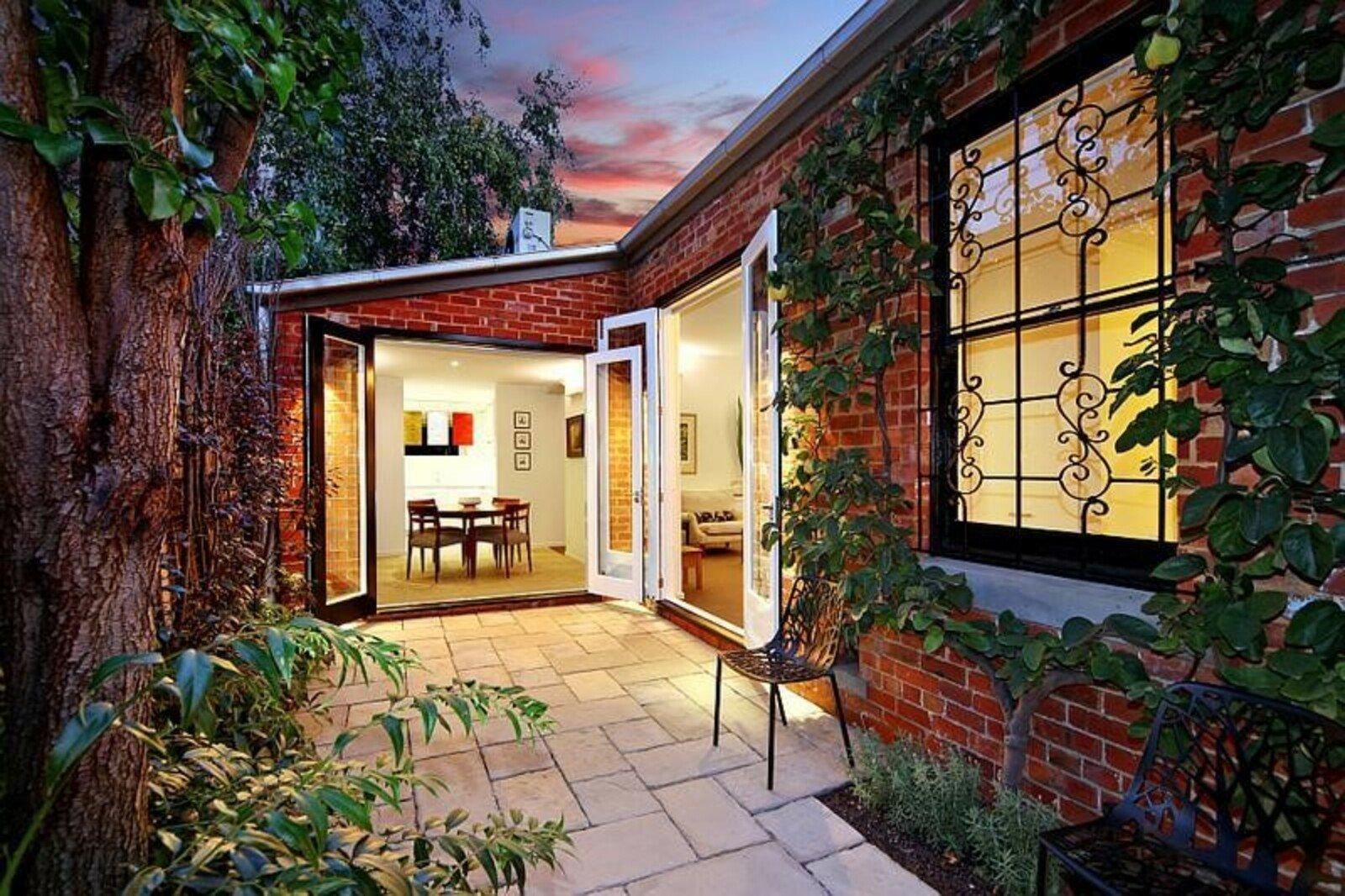 63 Lewisham Road, Prahran, 3181