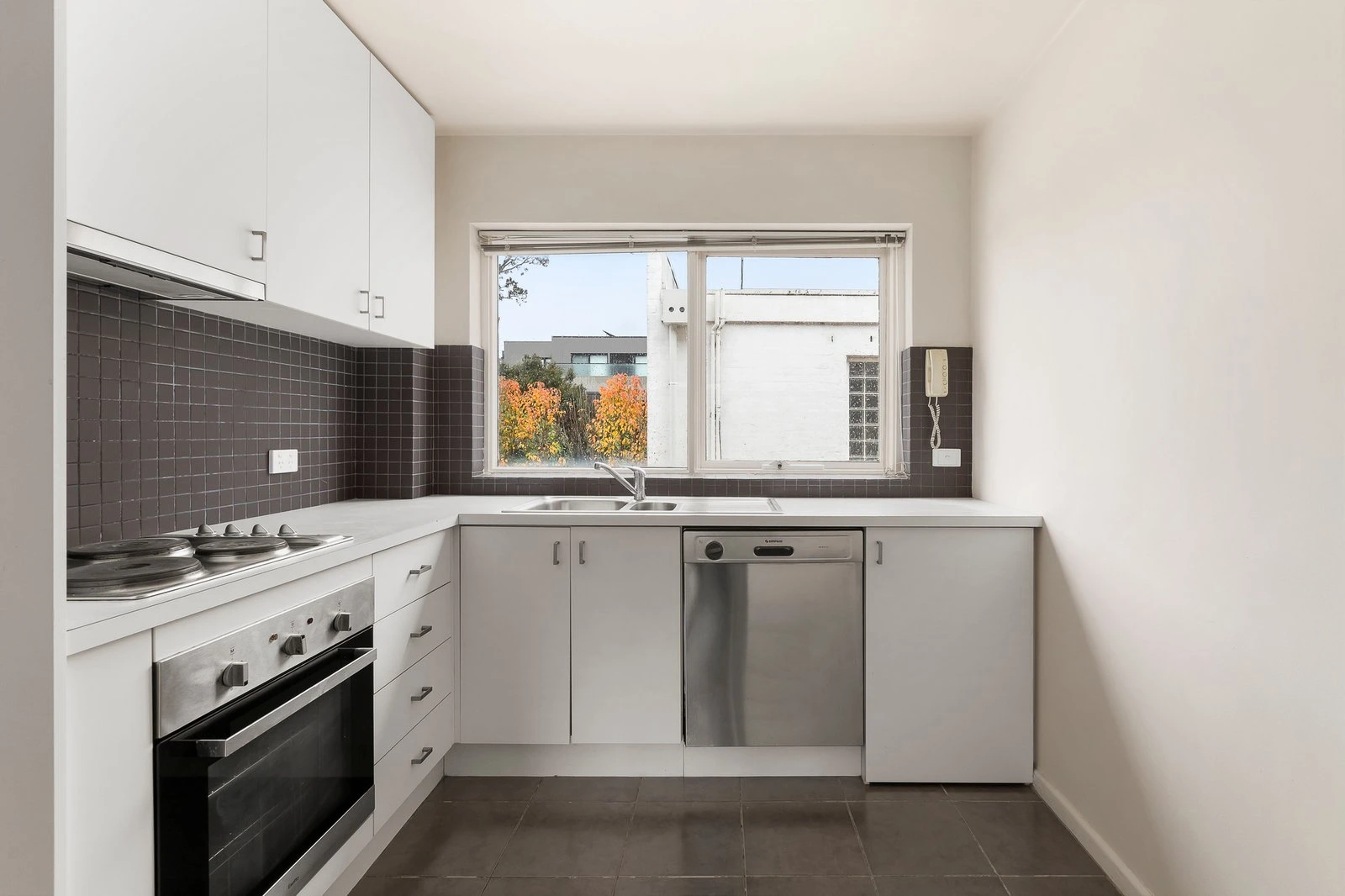 6/36 Auburn Grove, Hawthorn East, 3123