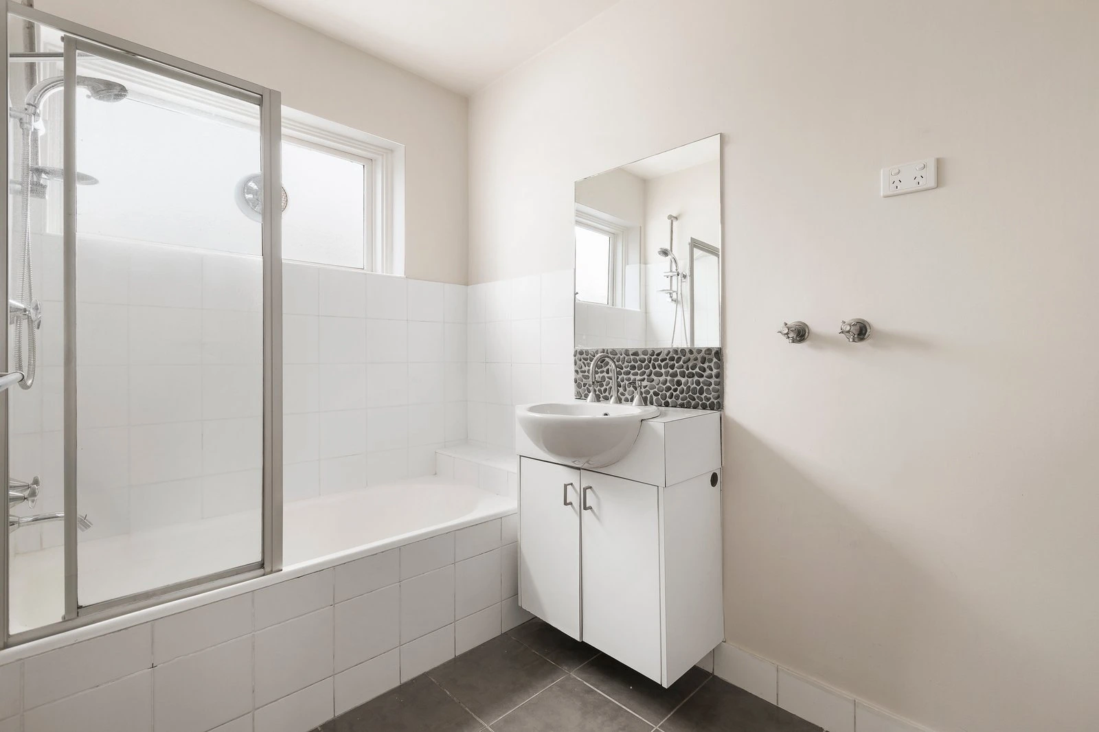 6/36 Auburn Grove, Hawthorn East, 3123