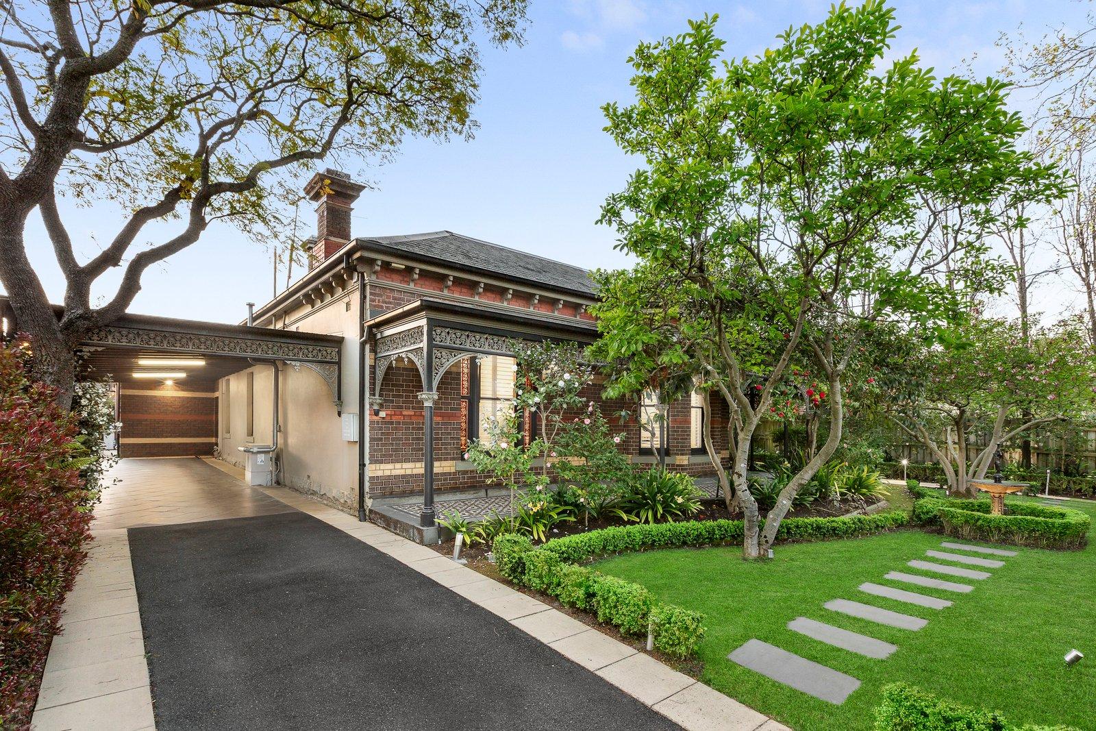 64 Bowen Street, Camberwell, 3124