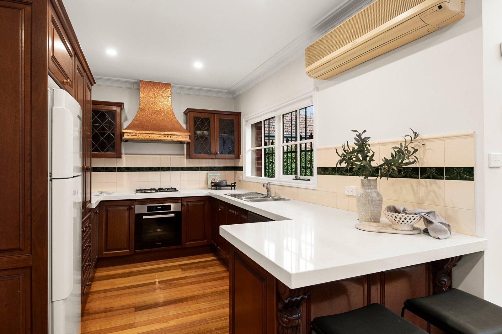 64 Kilby Road, Kew East, 3102