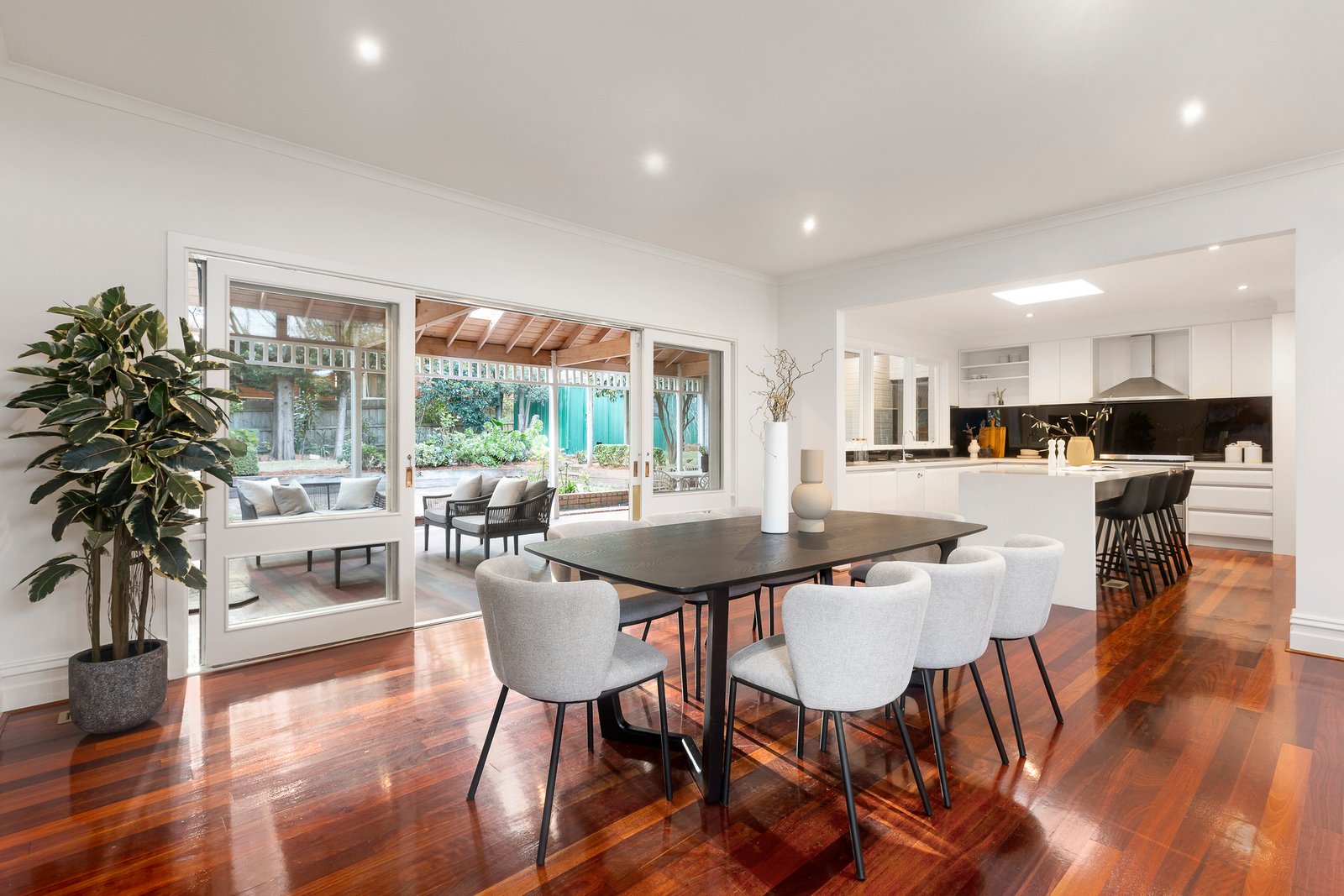 69 Rochester Road, Balwyn, Vic