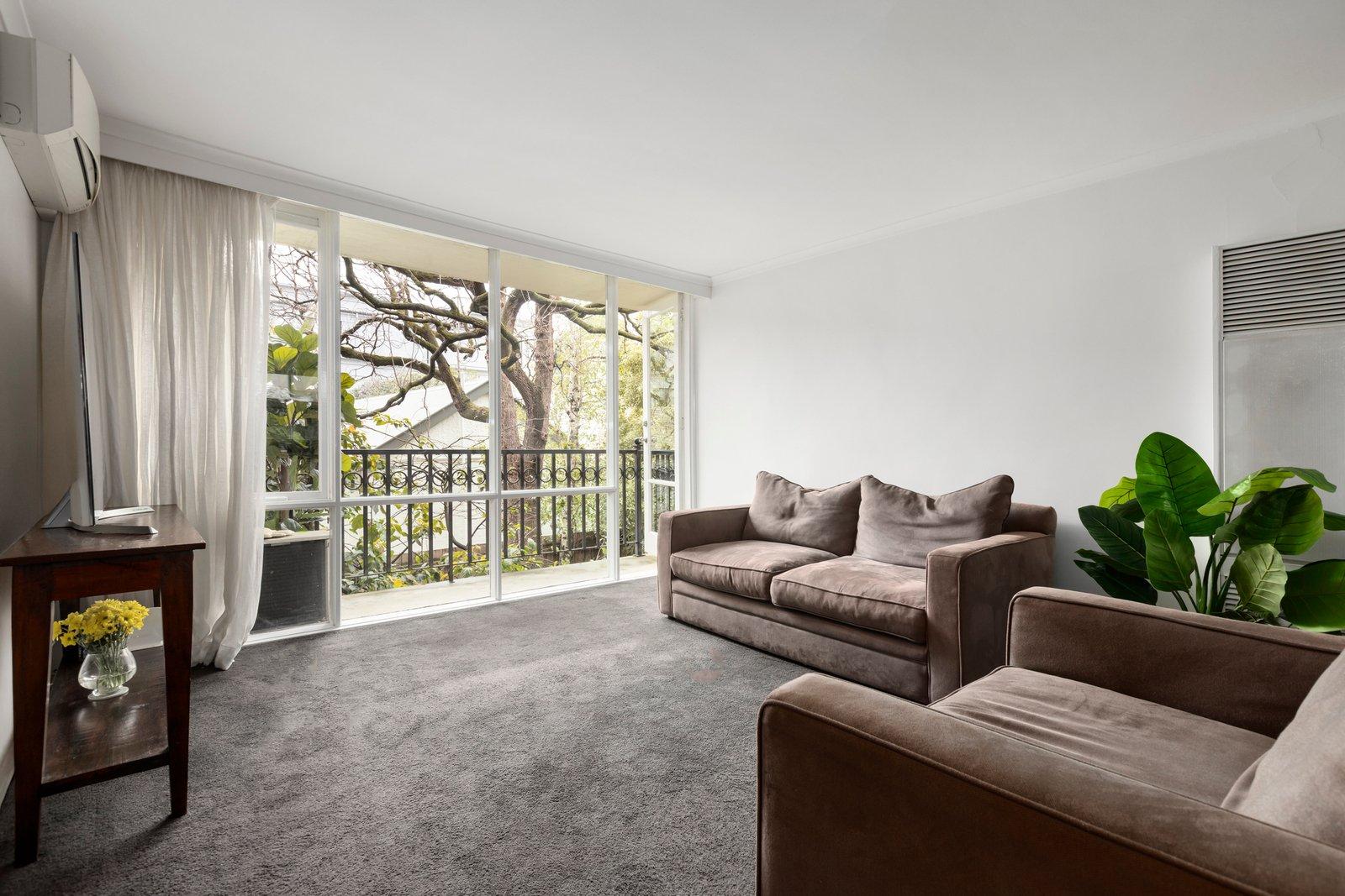 6/99 Mathoura Road, Toorak, 3142