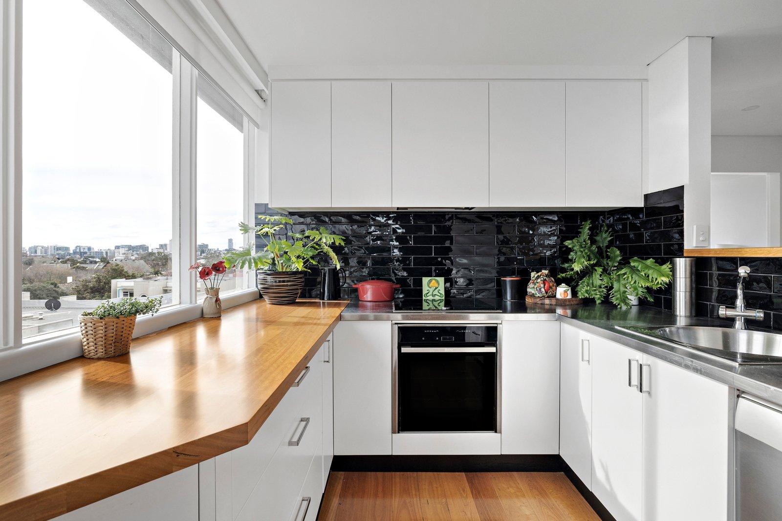 6A/21 Esplanade, St Kilda, 3182