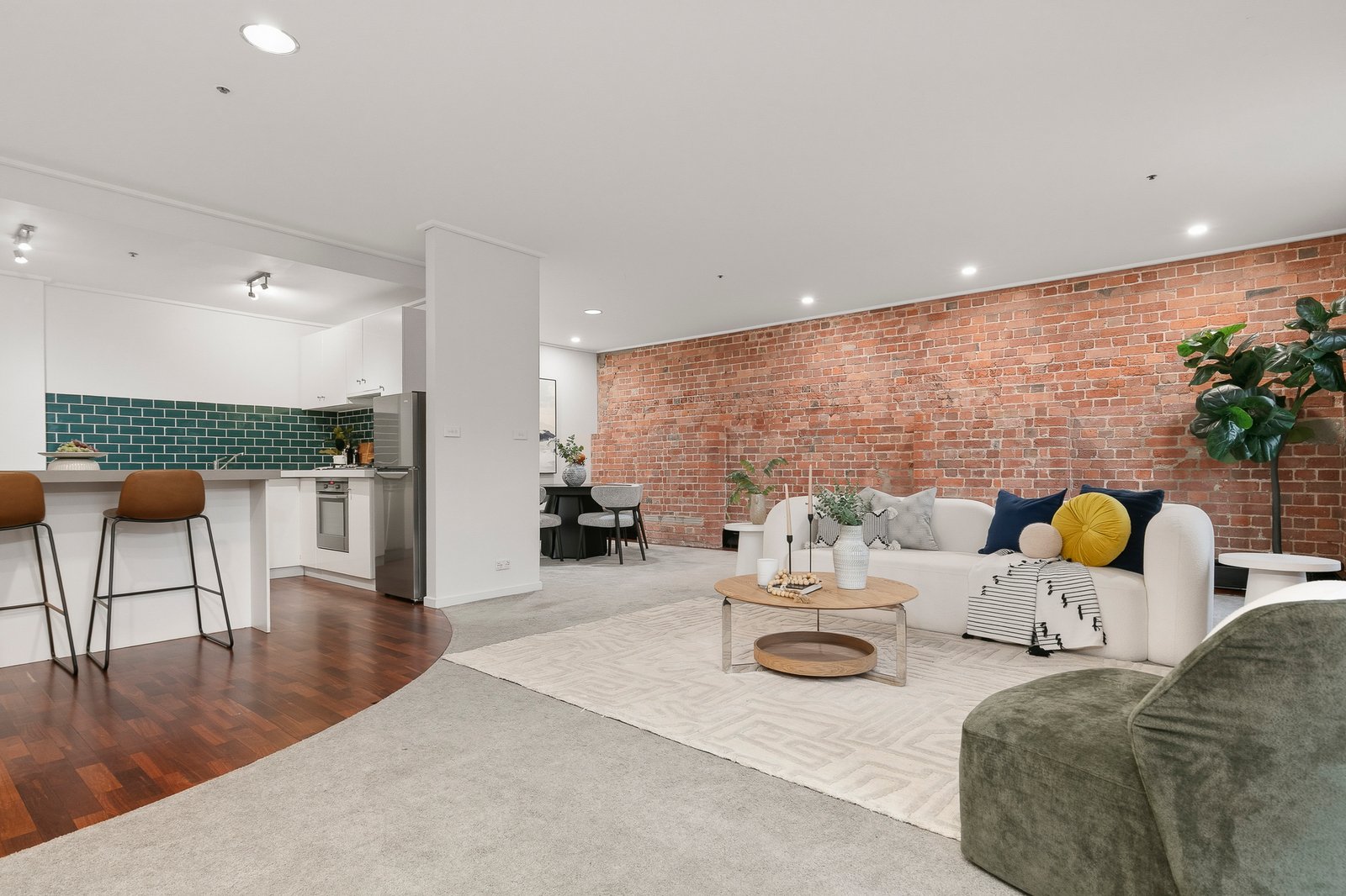6D/9 Beach Street, Port Melbourne, 3207