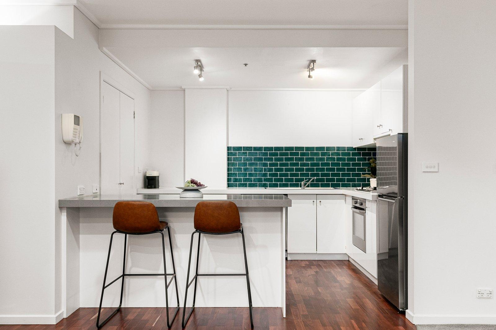 6D/9 Beach Street, Port Melbourne, 3207