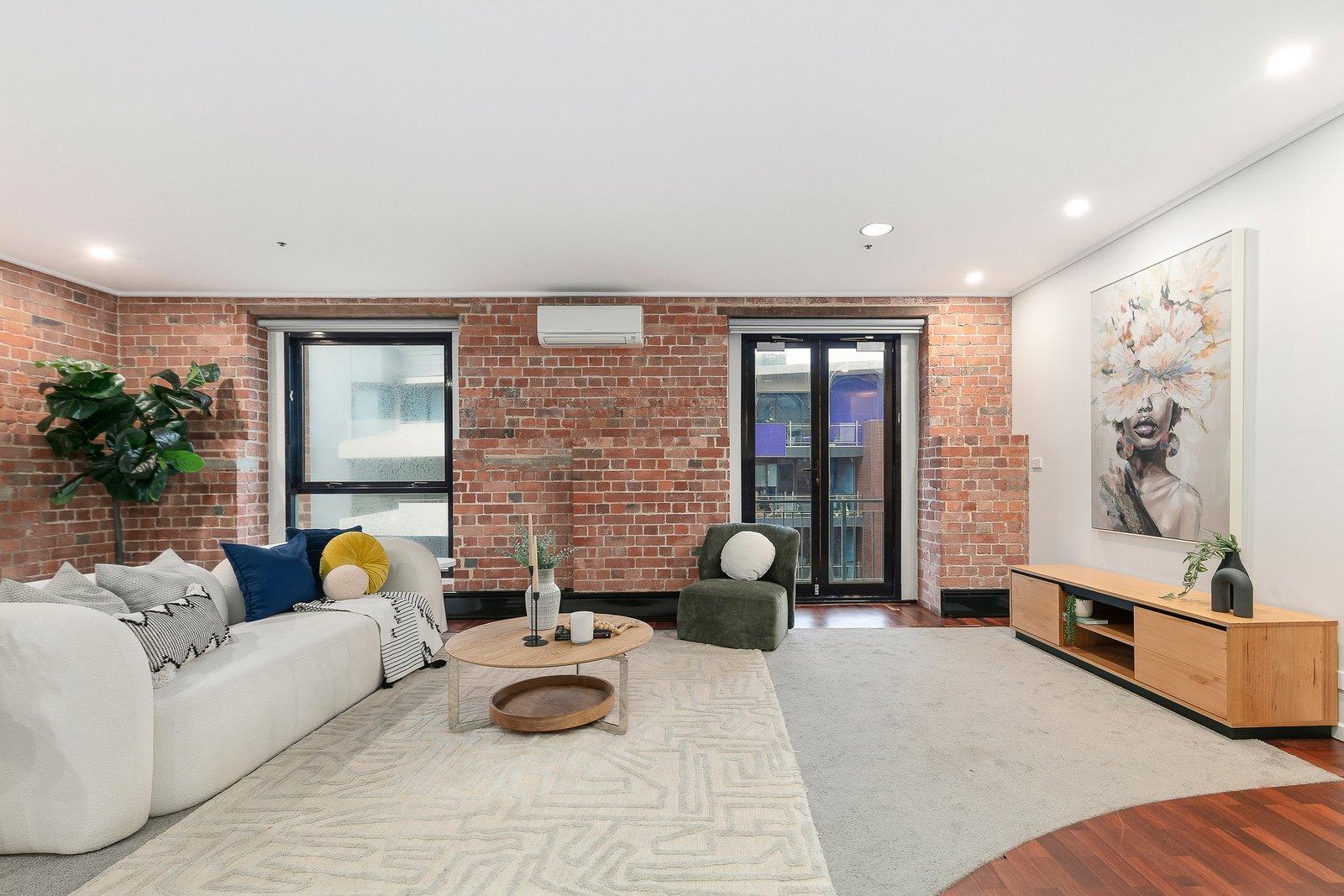 6D/9 Beach Street, Port Melbourne, 3207