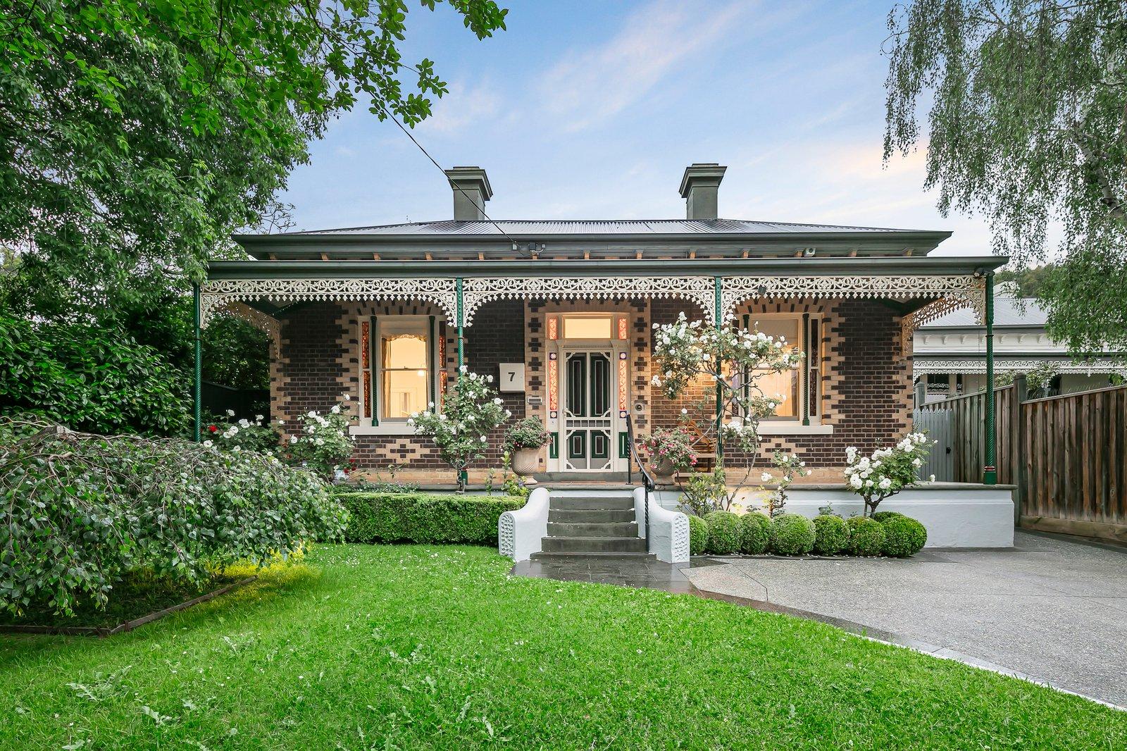 7 Avenue Road, Camberwell, 3124