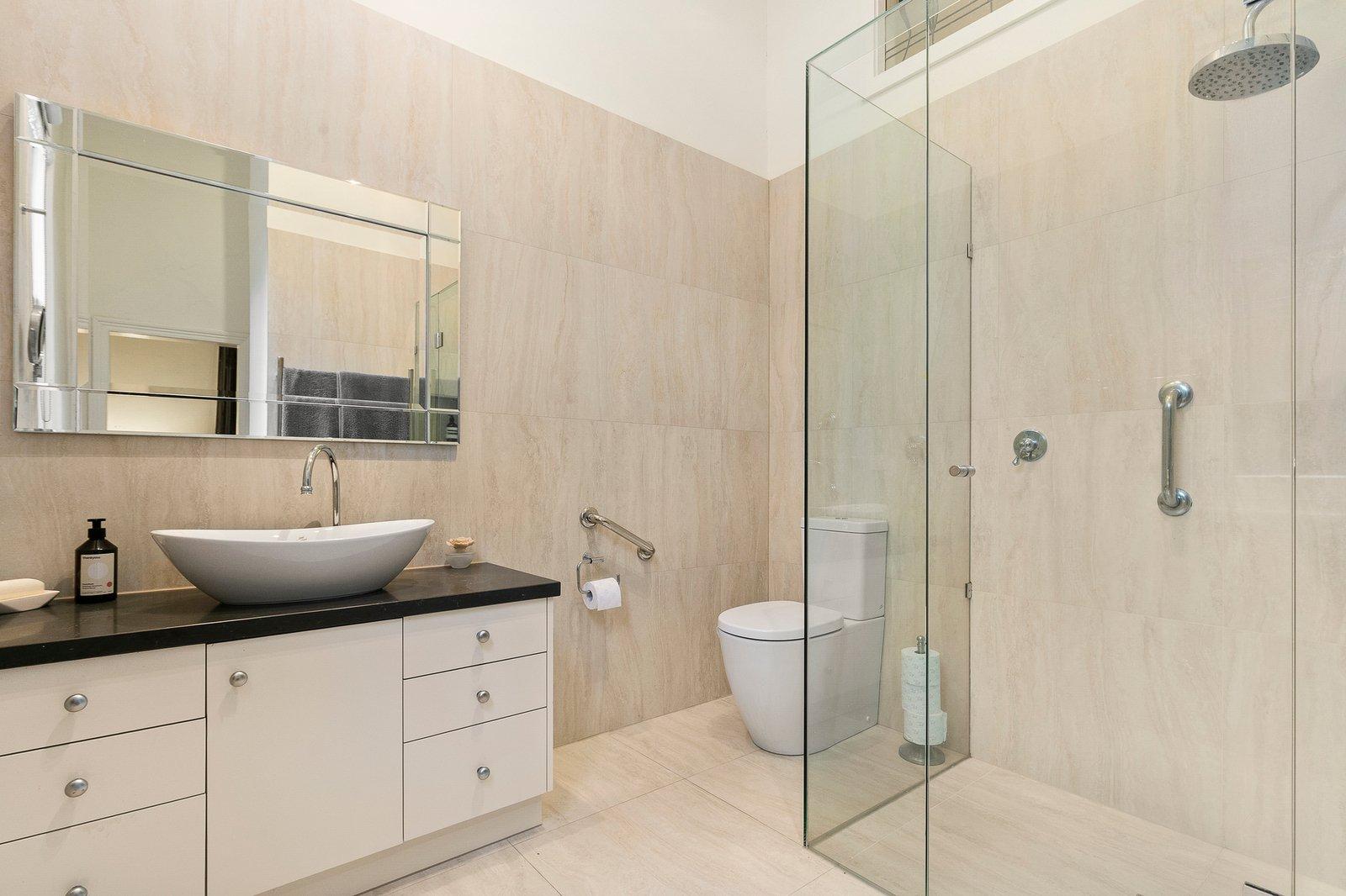 7 Avenue Road, Camberwell, 3124