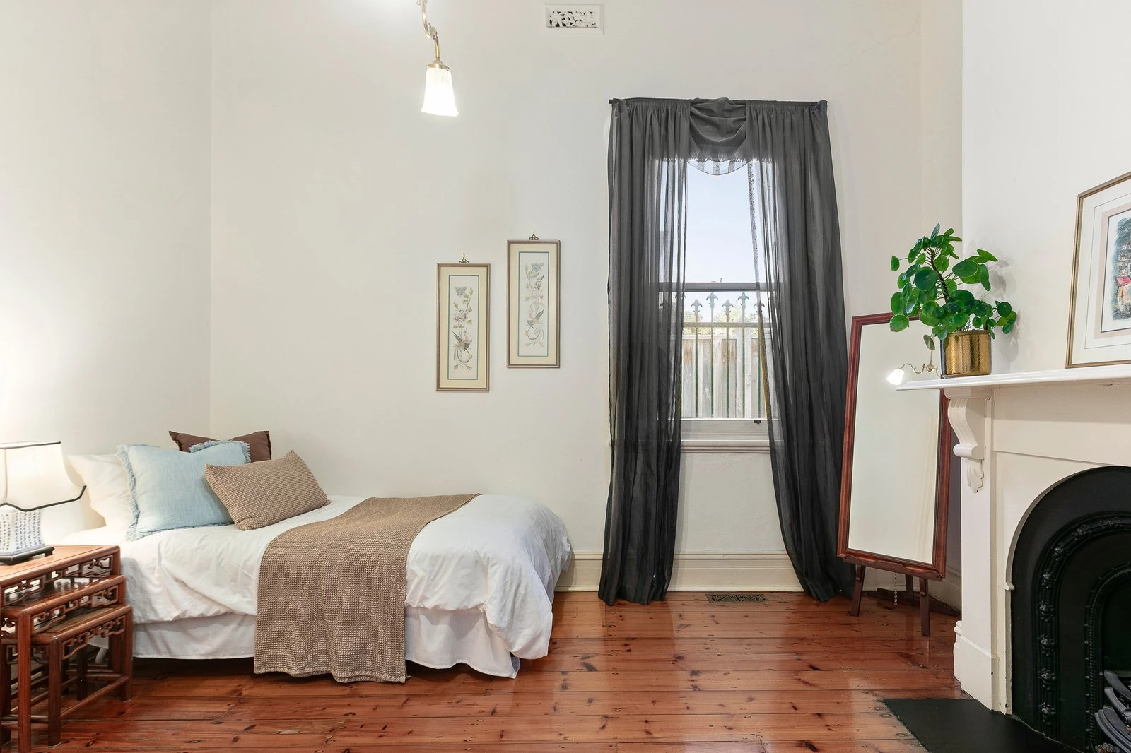 7 Avenue Road, Camberwell, 3124