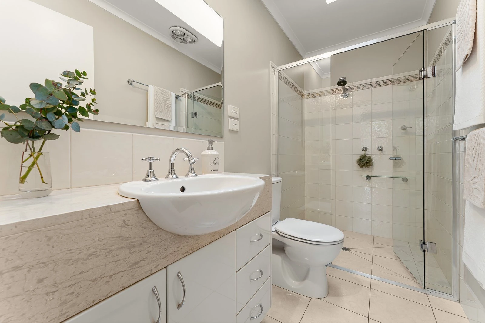7 Cochran Avenue, Camberwell, 3124
