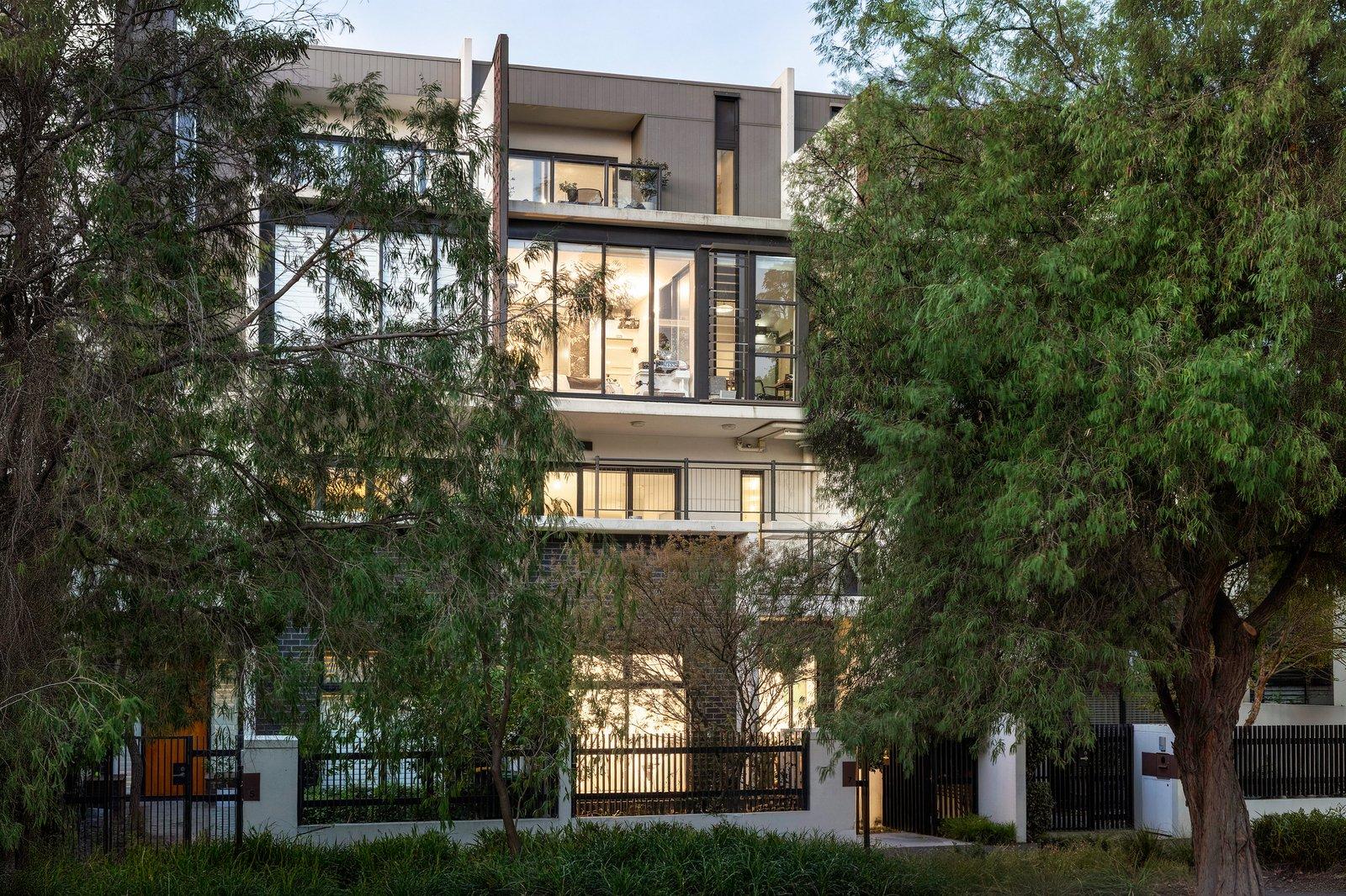 7 Danks Street, Albert Park, 3206