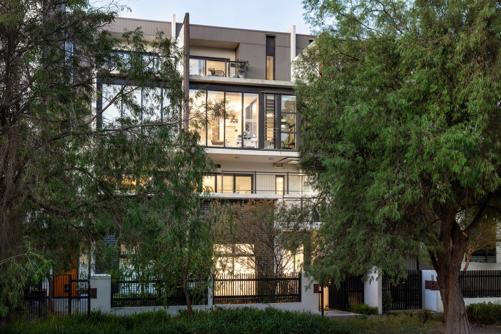 7 Danks Street, Albert Park, 3206